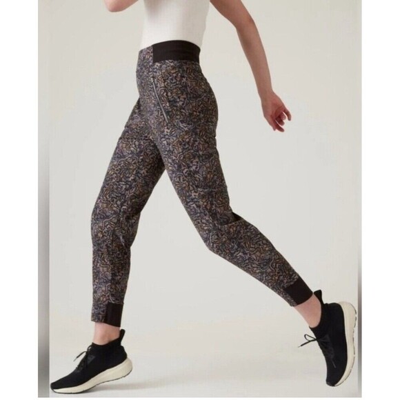 Athleta Trekkie North High Rise Jogger Pants Womens 10 Kinetic Abstract Pull On - Picture 2 of 12